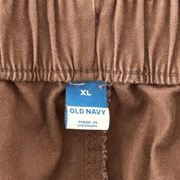 Old Navy Size XL Espresso High-Waisted OGC Chino Cropped
Workwear Pants - Picture 6 of 7